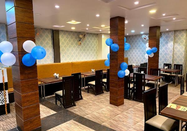 New Kumar Hotel & Banquet Lucknow Exterior foto